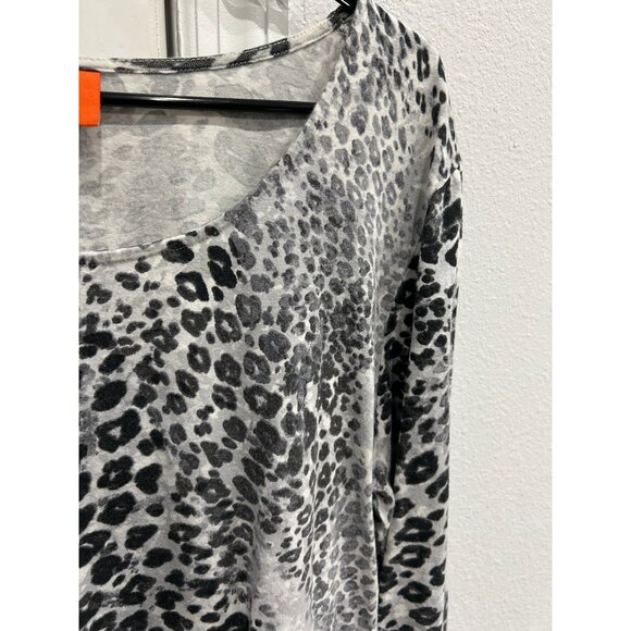 Hearts of Palm Leopard Print Long Sleeve Scoop Neck Top Size Large - Picture 4 of 8